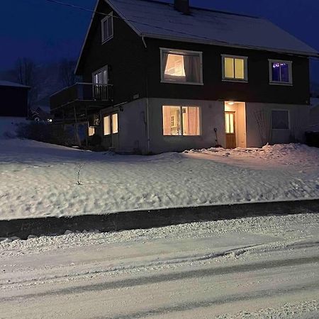 Strandveien 71 Skjervoy Екстер'єр фото